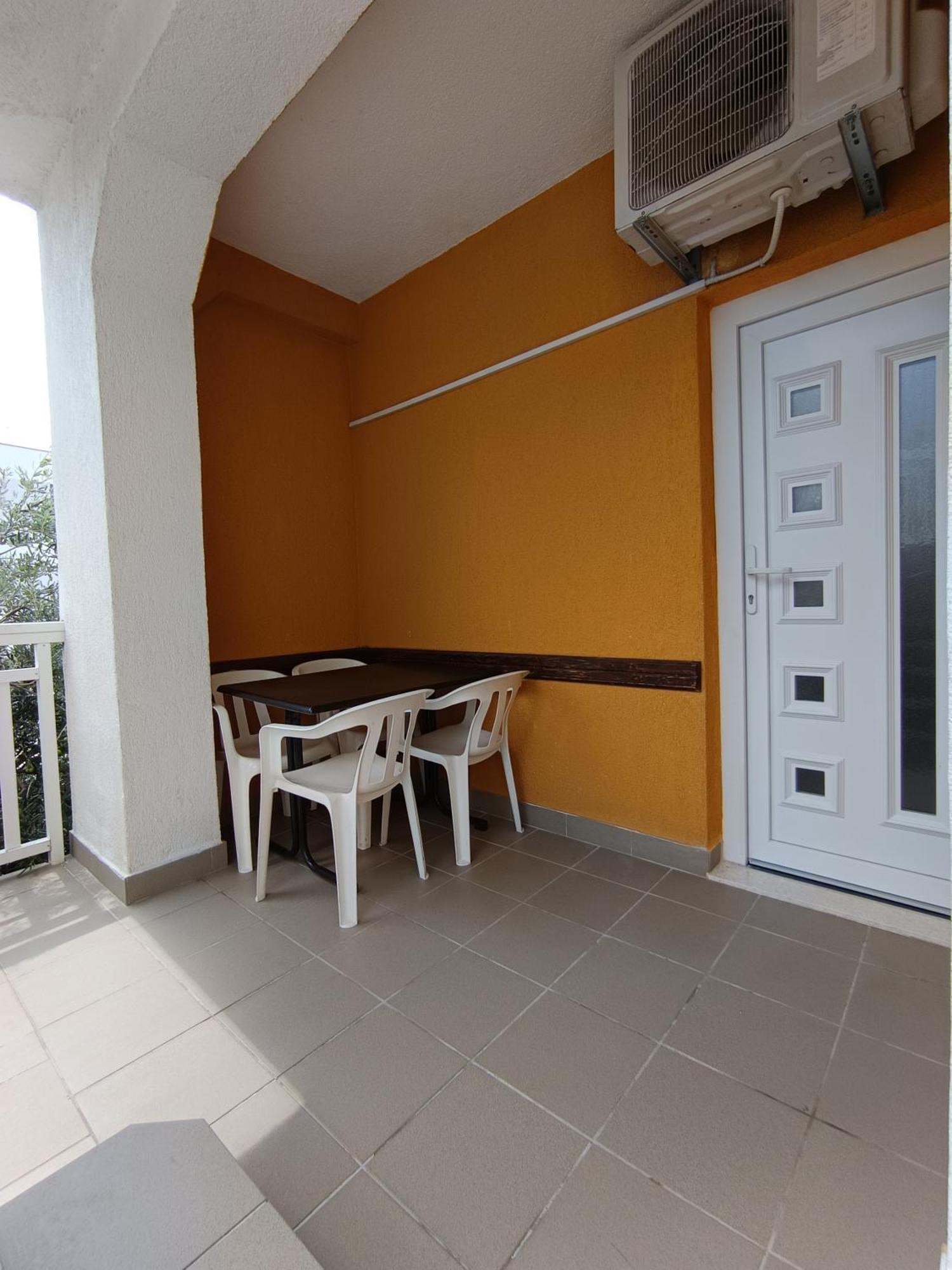 Studio Apartmani Marinella Baška Voda Oda fotoğraf